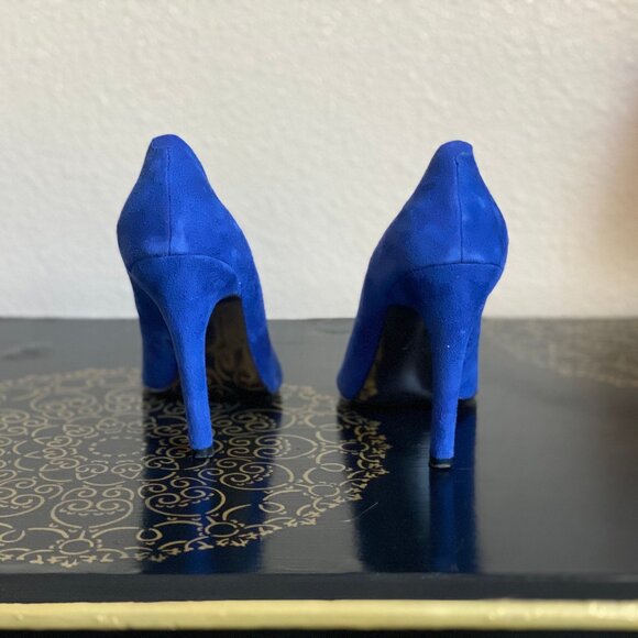Steve Madden Cobalt Suede Pumps, size 8 - Picture 2 of 5